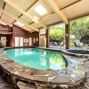 **** Hotel Comfort & Sombrero Australia